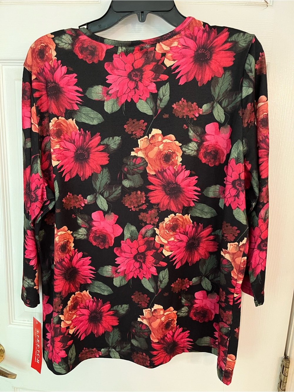 Rebecca Malone Women's Black Floral Long-Sleeve Top - Pink & Red Bloom. NEW. XL - Picture 4 of 4